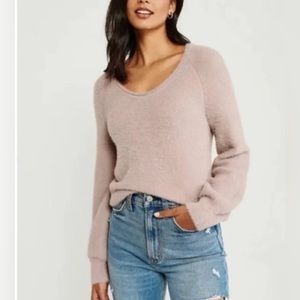 Abercrombie & Fitch Soft AF Collection Fuzzy Textured Blush Pink Sweater
